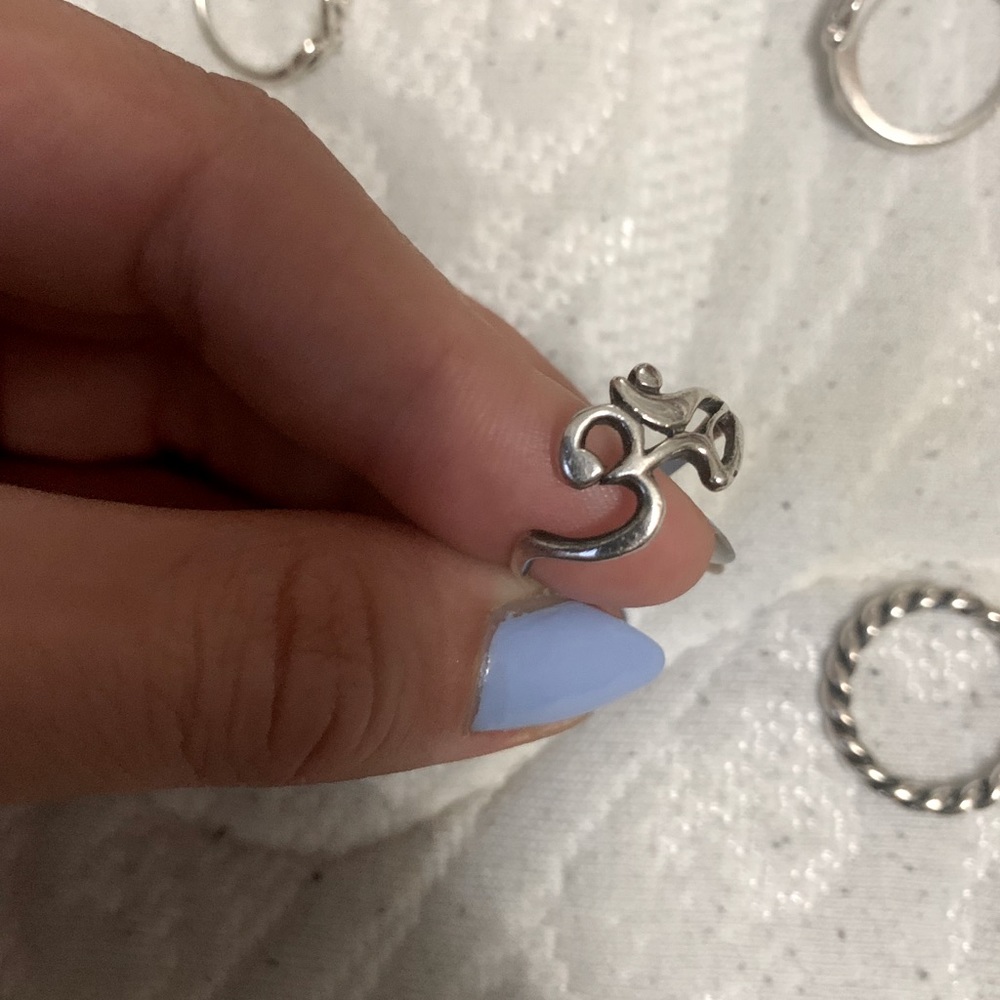 Om ring